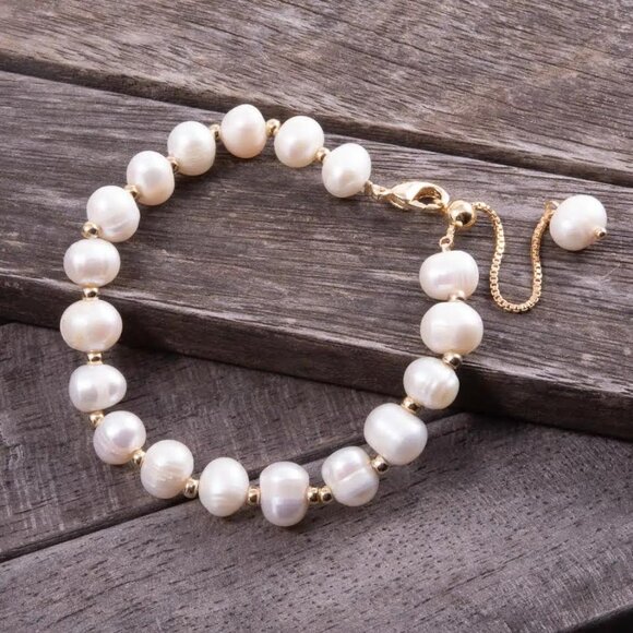 Genuine Pearl Bracelet With Adjustable chain NWT!!!!!! - Picture 2 of 2